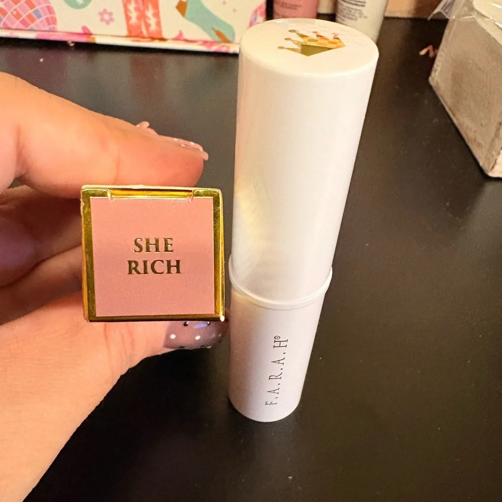 FARAH Creamy Malai Blush Stick - She Rich